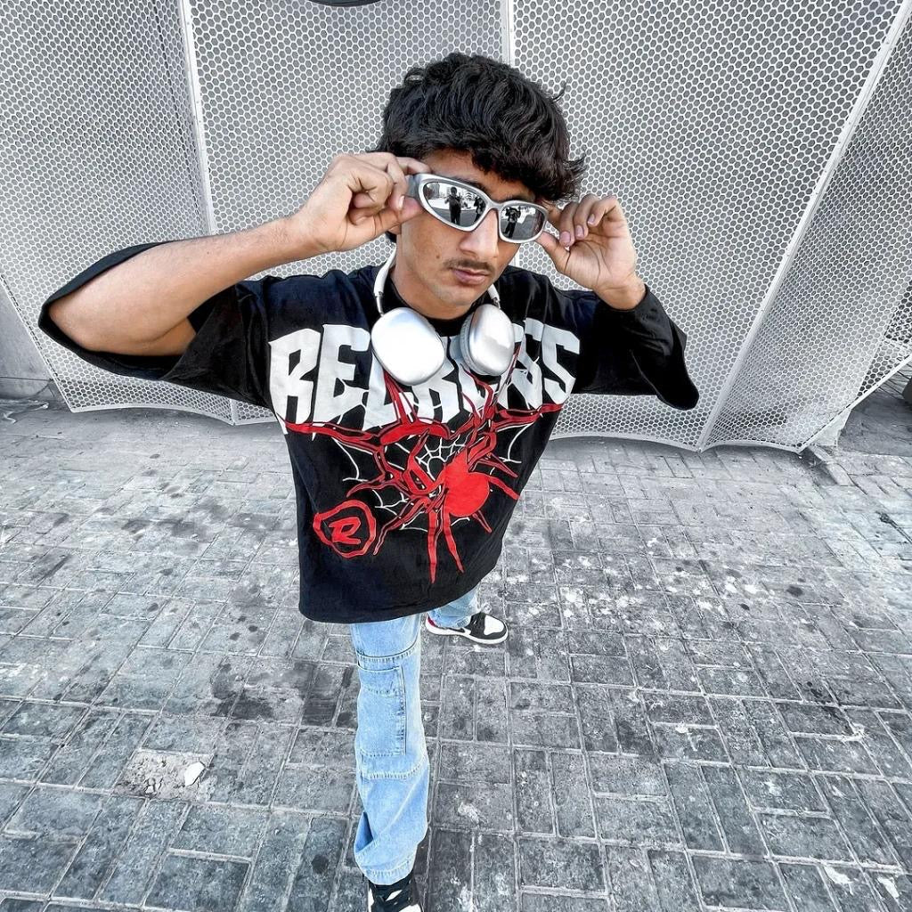 RECKLESS R HALF SLEEVES DROP SHOULDER TSHIRT - PERFÝ