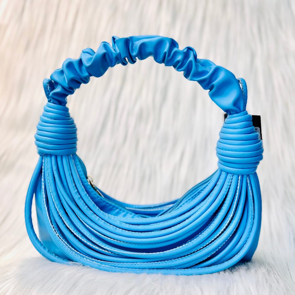 Luxury Quilted Wire Hand Bag – Elegant PU Leather Handbag for Women - PERFÝ