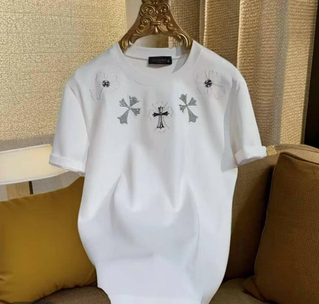 Luxe Embroidered Cross T-Shirt (regular fit) - PERFÝ
