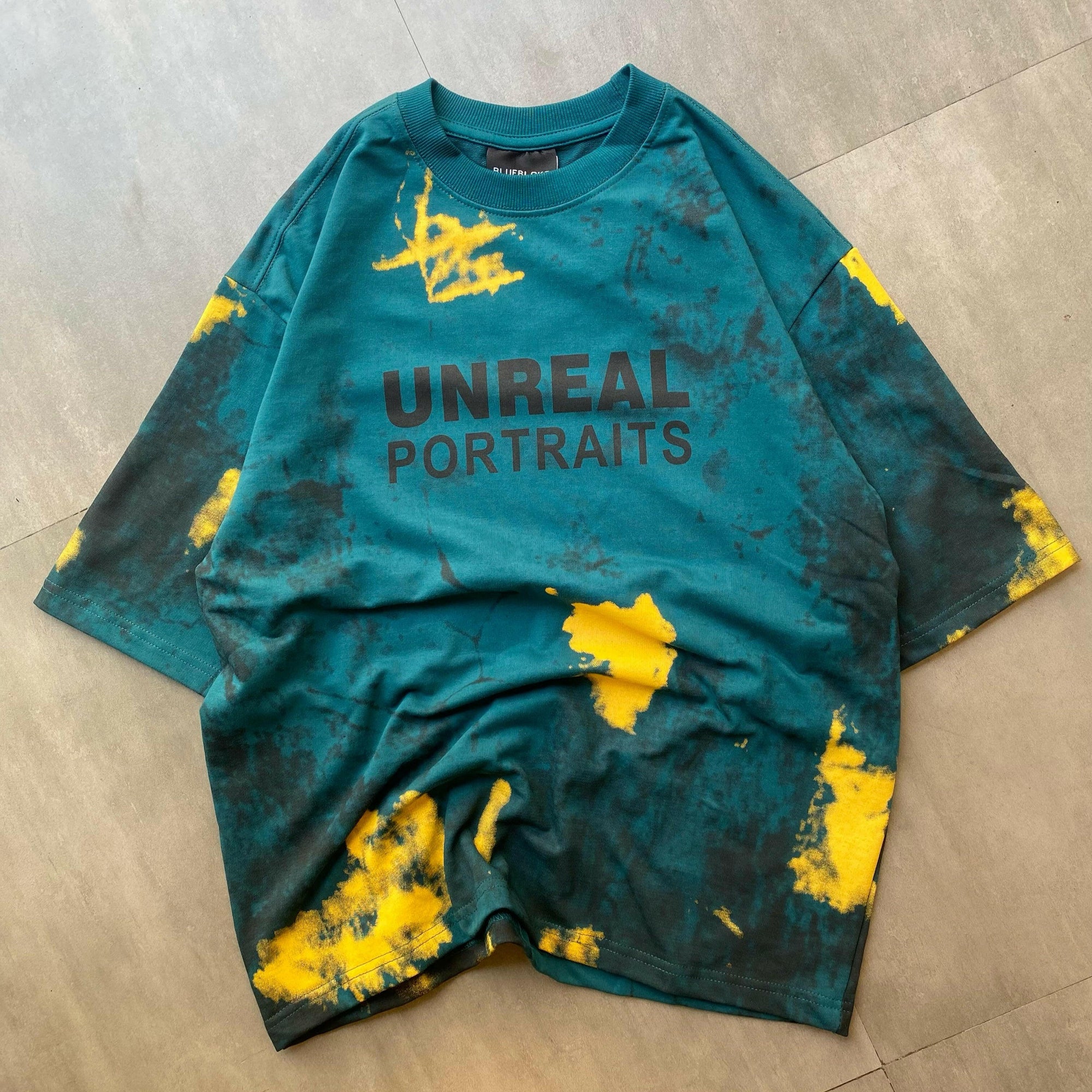 UNREAL PORTRAITS - HALF SLEEVES DROP SHOULDER TEES - PERFÝ