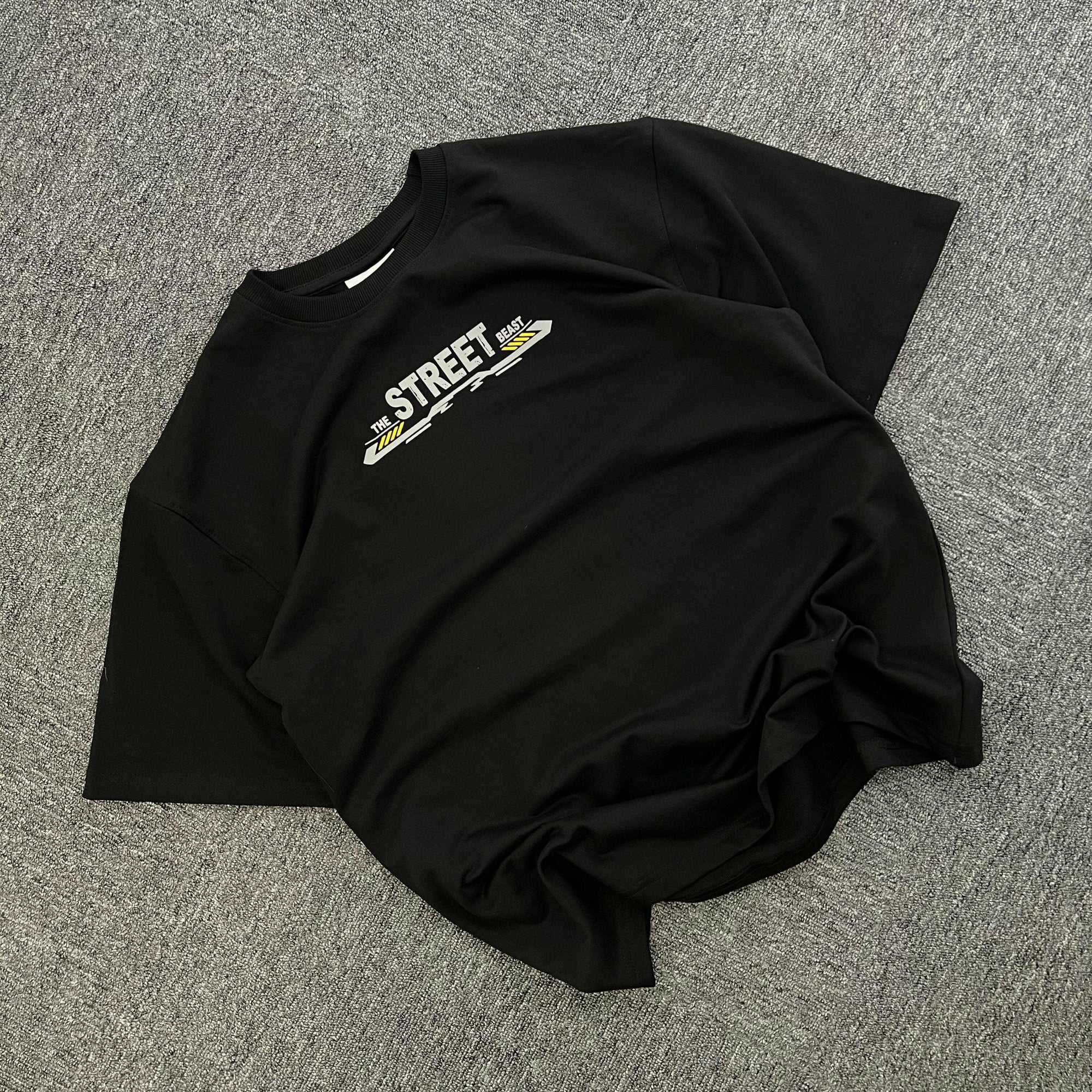 The Street Beast Graphic - Black Edition Unisex Oversize Tees - PERFÝ