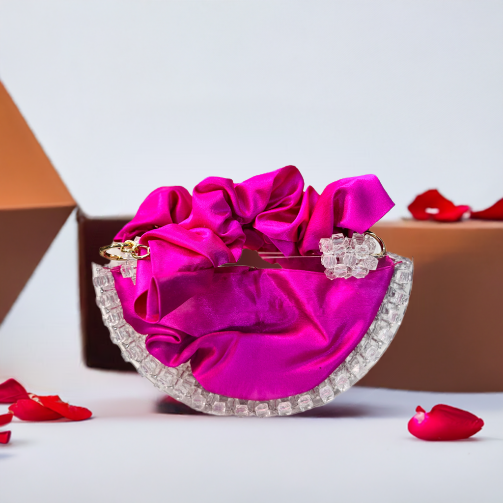 Sophisticated Quilted Handbag – Classic Top-Handle Bag - PERFÝ