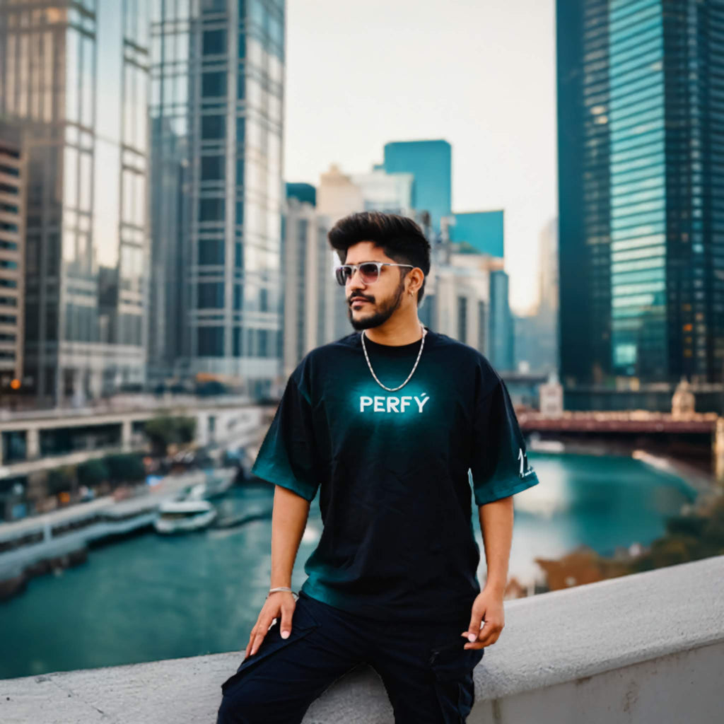 PERFÝ 11:11 GLOW UNISEX OVERSIZE TEES - PERFÝ